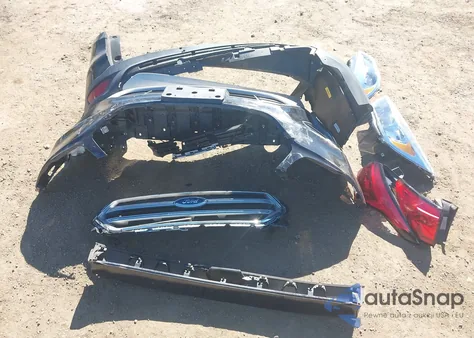 2019 Ford Escape Se from USA, damaged, VIN 1FMCU9GD3KUB92360